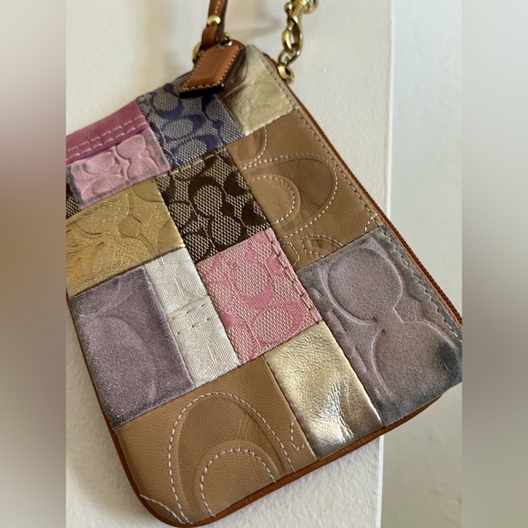 Coach Pink Patchwork Crossbody bag and Wristlet set - Picture 6 of 12